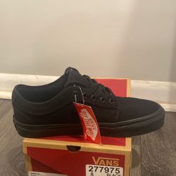 Vans Chukka Low Blackout *BRAND NEW*