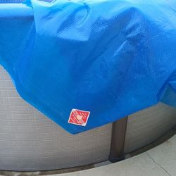 Pool Solar Cover It's 12'X 24'