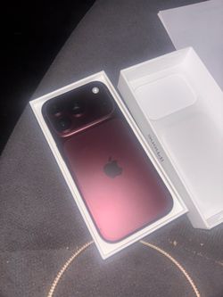 iPhone 18 pro (burgundy)