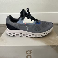 On Cloudstratus Shoes