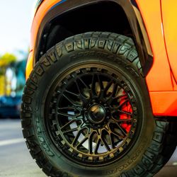 20 Fuel Wheels And 35 Ridge Grapplers $1600 OBO