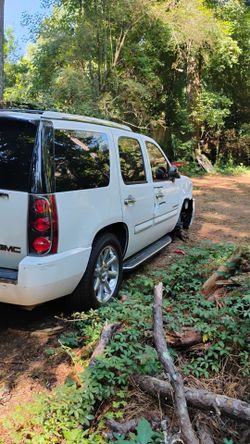 2008 GMC Denali parting out