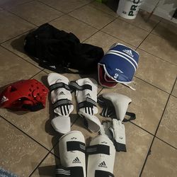 Complete Taekwondo Guard Set Adidas Carrying Bag Included $30 Firm For Everything( my son was 11 years old when he used it about 120 pounds and 4”11 t