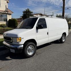 2001 ford Econoline cargo van, 5.4 liter TRITON v8 engine