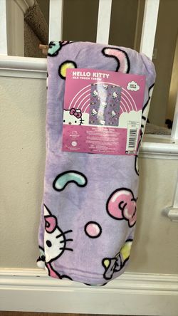 Hello Kitty Throw