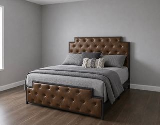 New Queen Size Platform Button Tufted Bed