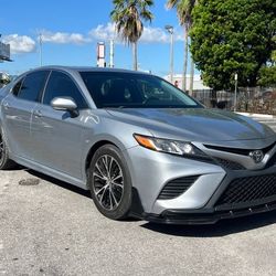 2020 Toyota Camry Sport 