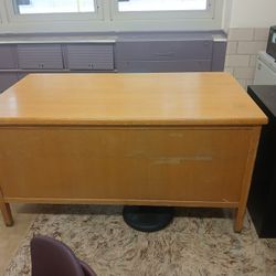 Wood 6 Drawer Desk 