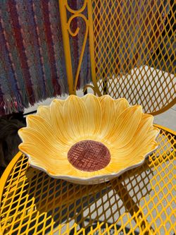 Made in Portugal sunflower stoneware bowl