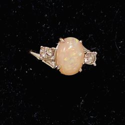 Vibrant Gorgeous Pink/Peach Opal Set In 925 Sterling Silver Ring