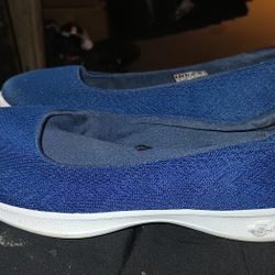 Sketchers Goga Max Size 7