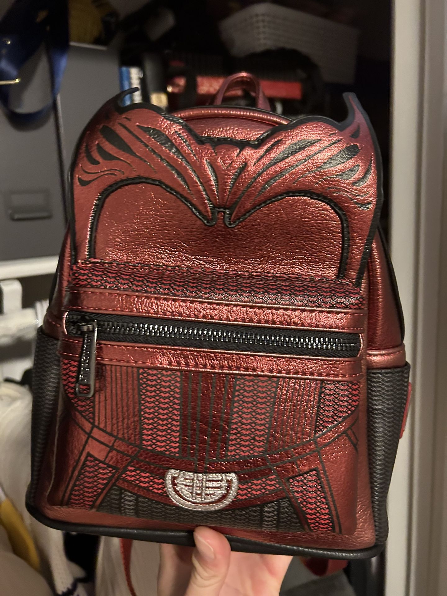 Scarlet Witch Lounge Fly