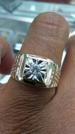 14k Gold Ring 10.2 grams .30 ct Diamonds