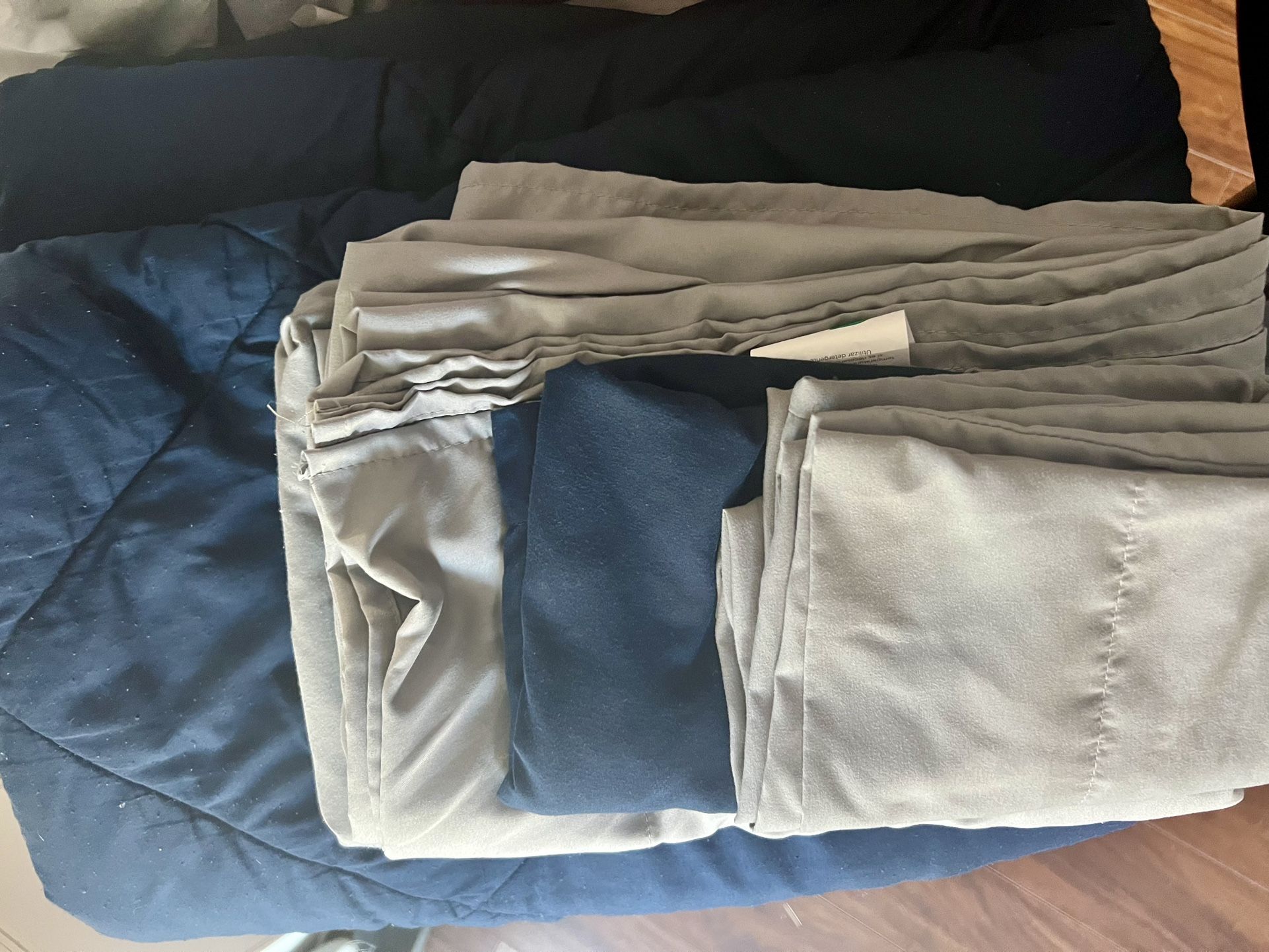 Twin XL Bed Set