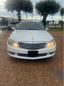 2011 Mercedes Benz C300