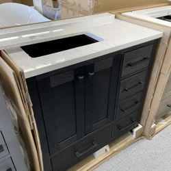 Bathroom vanity cabinet 36” full mango Quartz top with sink And Backsplash