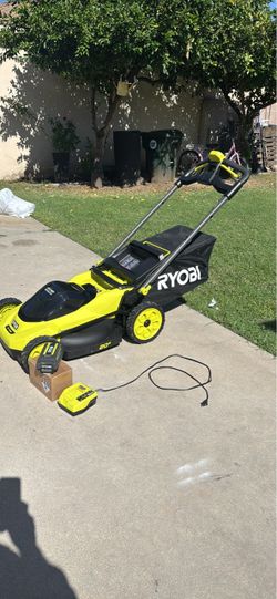 40 volts lawnmower 20” battery and charger included)