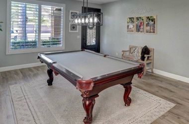Olhausen Pool Table 8’