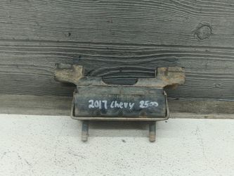2017-2019 Chevy Silverado 2500HD 6.6L Diesel Transmission Mount OEM PART