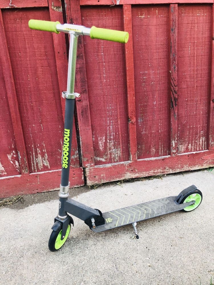 Mongoose Scooter