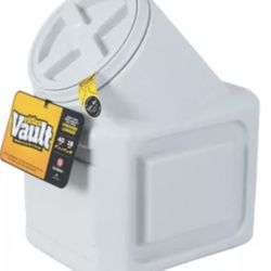 Pets,Vault by GAMMA2 Stackable Pet Food Container KEEP YOUR HIGH-QUALITY PET FOOD FRESHER LONGER  40lb/ 18kg