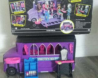 MONSTER HIGH DELUXE BUS.