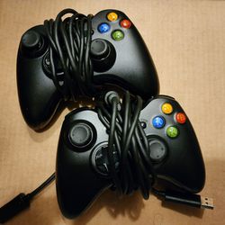 Original Microsoft Xbox 360 Controllers. (Wired)