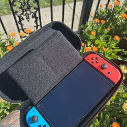 Nintendo Switch Oled (with Game)
