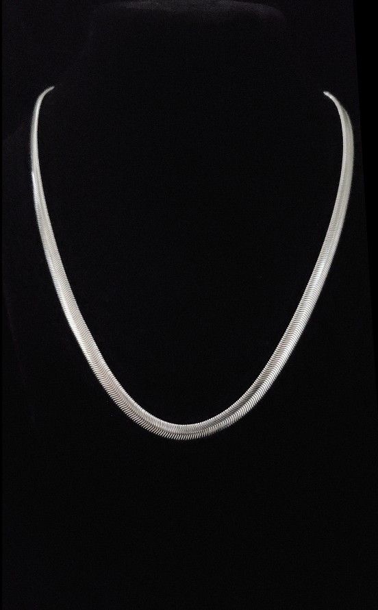 19" x 8mm Heavy 14k White Gold Filled Stainless Steel Serpentine Snake Chain. NWOT