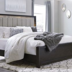 Maretto Brown-Silver LED Queen Panel Bed


