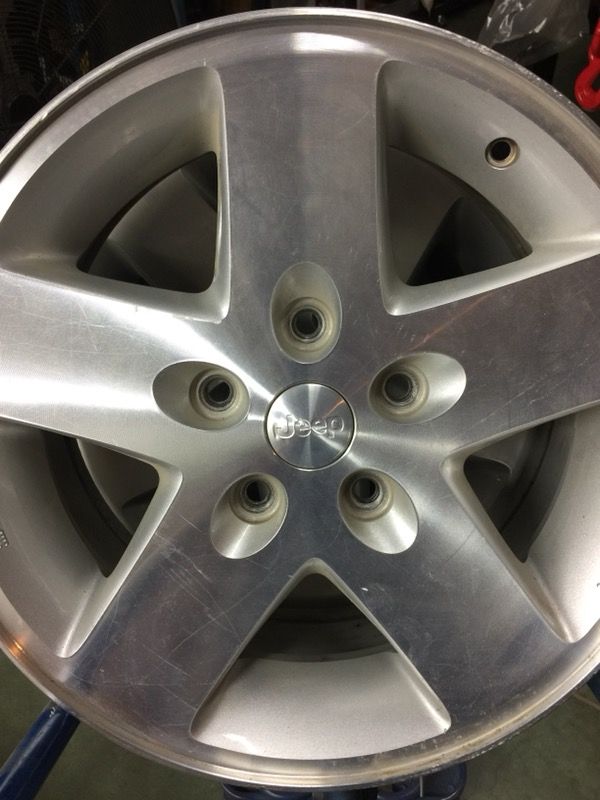 Jeep alloy wheels. 2008 Rubicon 8x17