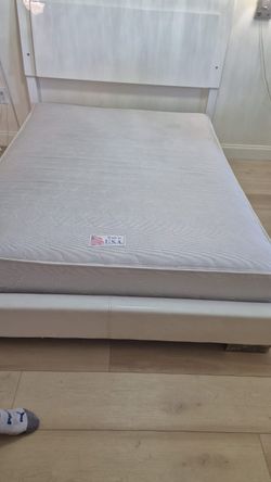 Free mattress-queen
