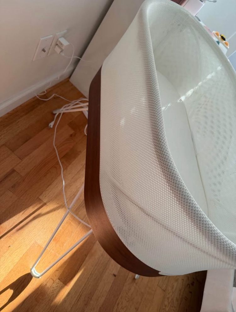 Snoo Smart Sleeper Bassinet