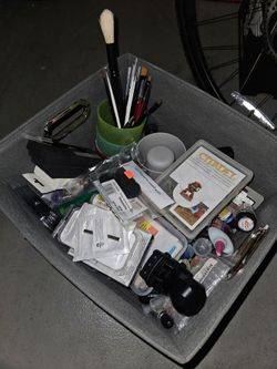 Games workshop/warhammer/40k/miniature paint supplies