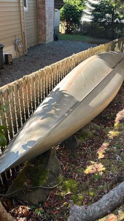 Grumman 16’ Aluminum Canoe