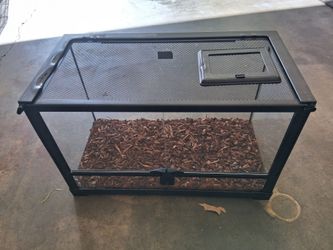 Reptile tank