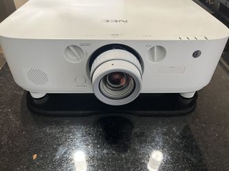 Projector NEC PA571W