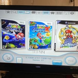 NINTENDO WII + 30 WII and GAMECUBE GAMES INCLUDED