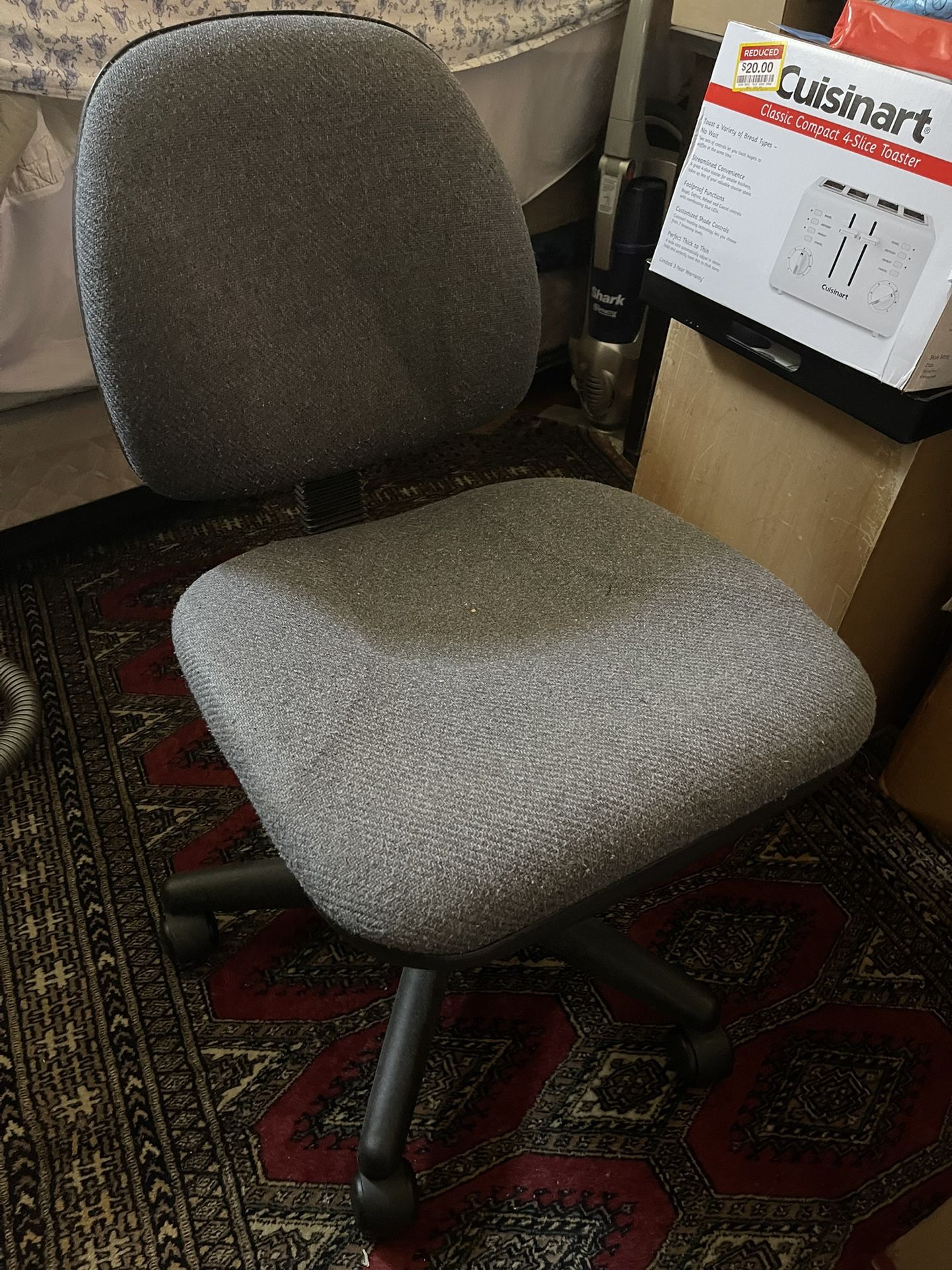Office Chairs Rotating Like New