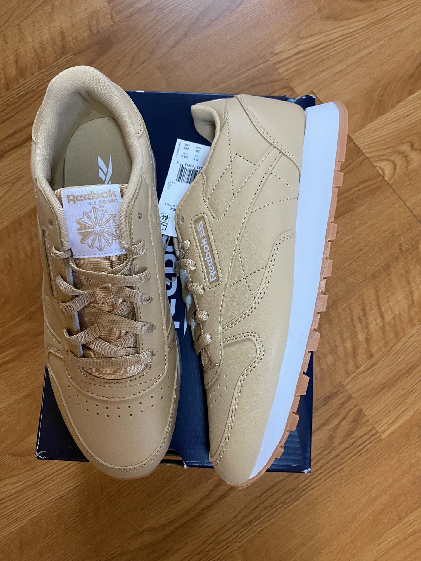 New Girls Reebok Sz 6 Y Shoes 