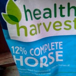 Healthy Harvest Horse Feed 