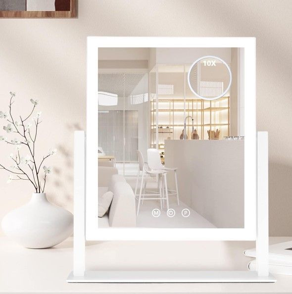 Vanity Mirror w/ Lights