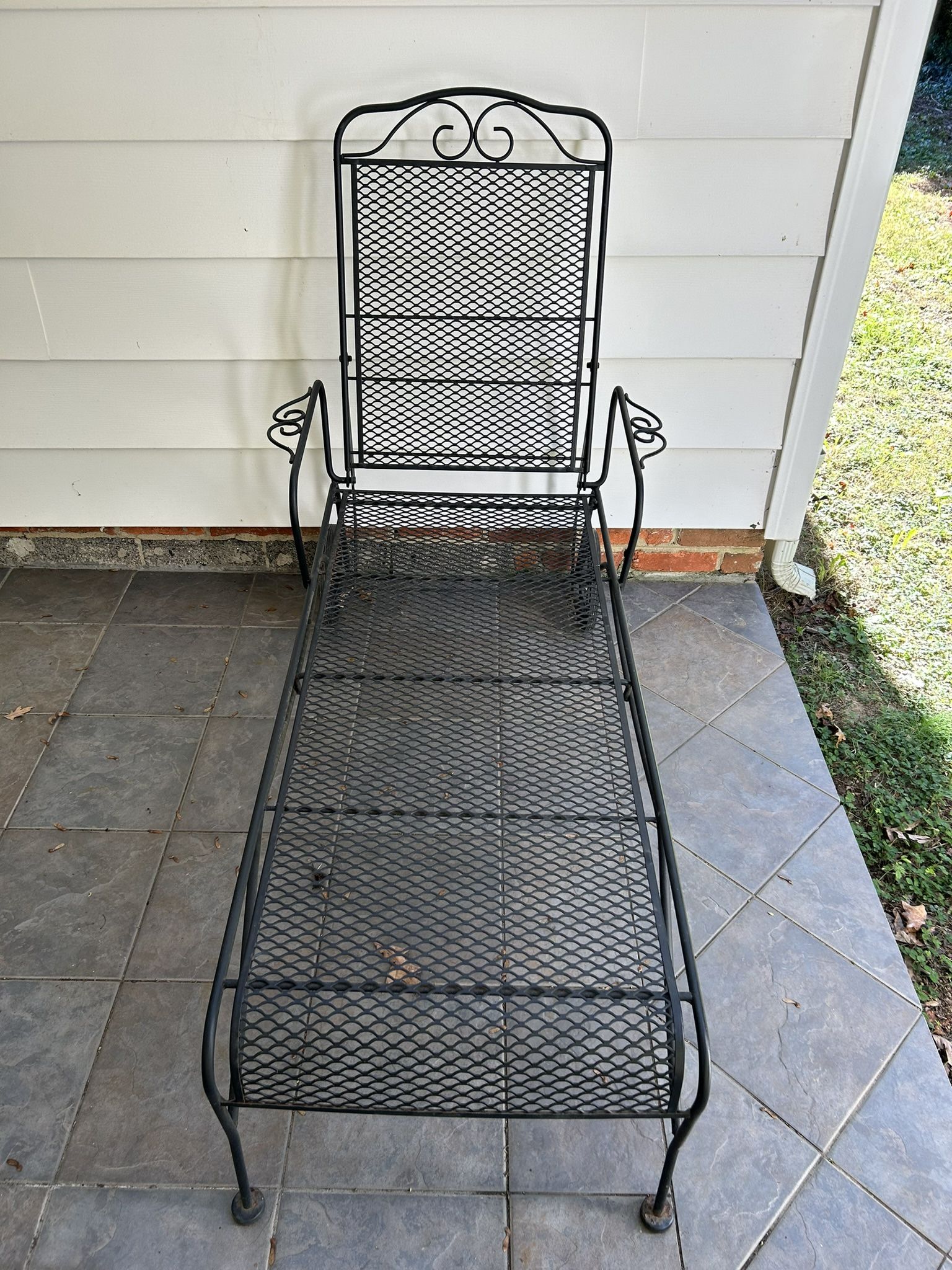 Wrought Iron Chaise Lounge with adjustable back