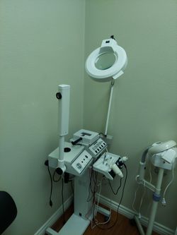 Maquina Profesional Para Faciales Y Silla Electrica Juntos