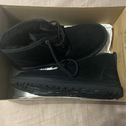 black uggs