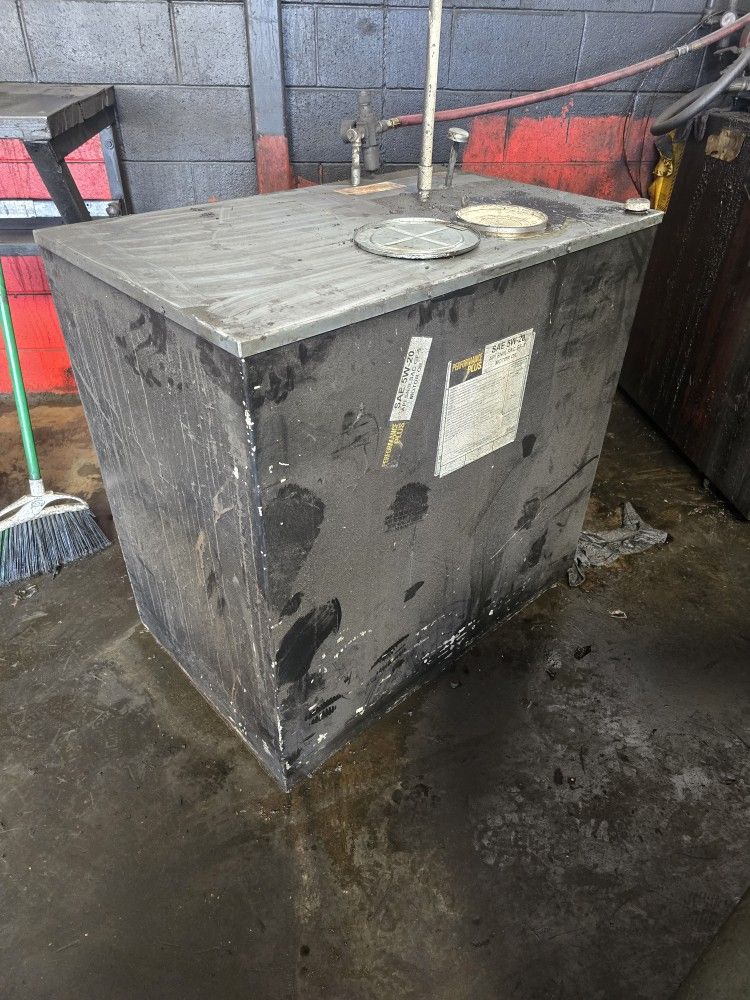 150 Gallon Oil Tank- Used With Pump