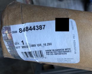 FRONT LEFT DOOR WINDOW BELT REVEAL MOLDING