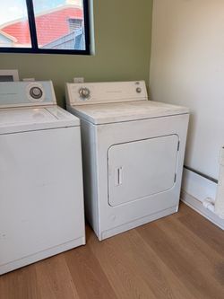 Gas dryer