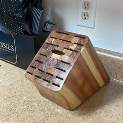 Pampered Chef Knife Block