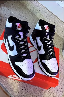 Nike dunk high panda
